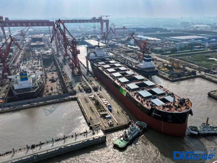 �������]